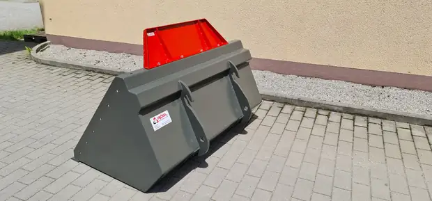 Schaufel mit Aufbaurahmen von der Seite, Euro-Aufnahme sichtbar